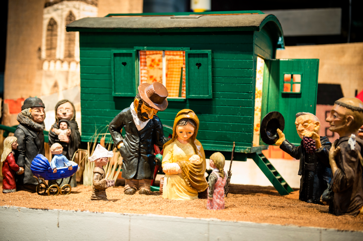 Lees meer over het artikel Bezoek aan de kerststal